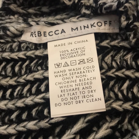 Rebecca Minkoff hat and arm warmers set